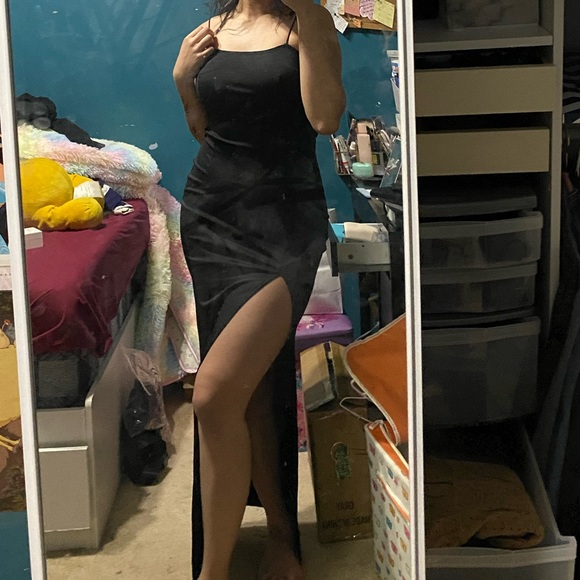 SOLD Black Long Gown/Dress - Picture 6 of 6